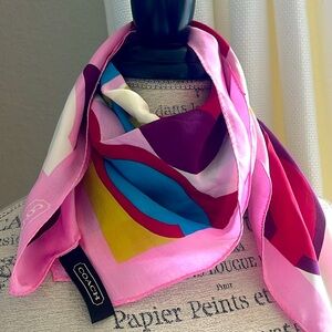 EUC Coach 100% silk iconic C logo pink multicolor scarf 26” x 26”